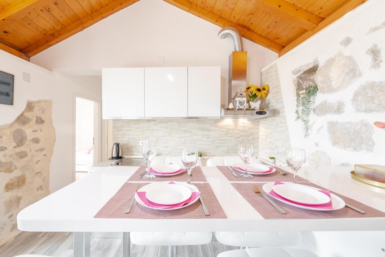 شقة Little Stone House Buici  المظهر الخارجي الصورة