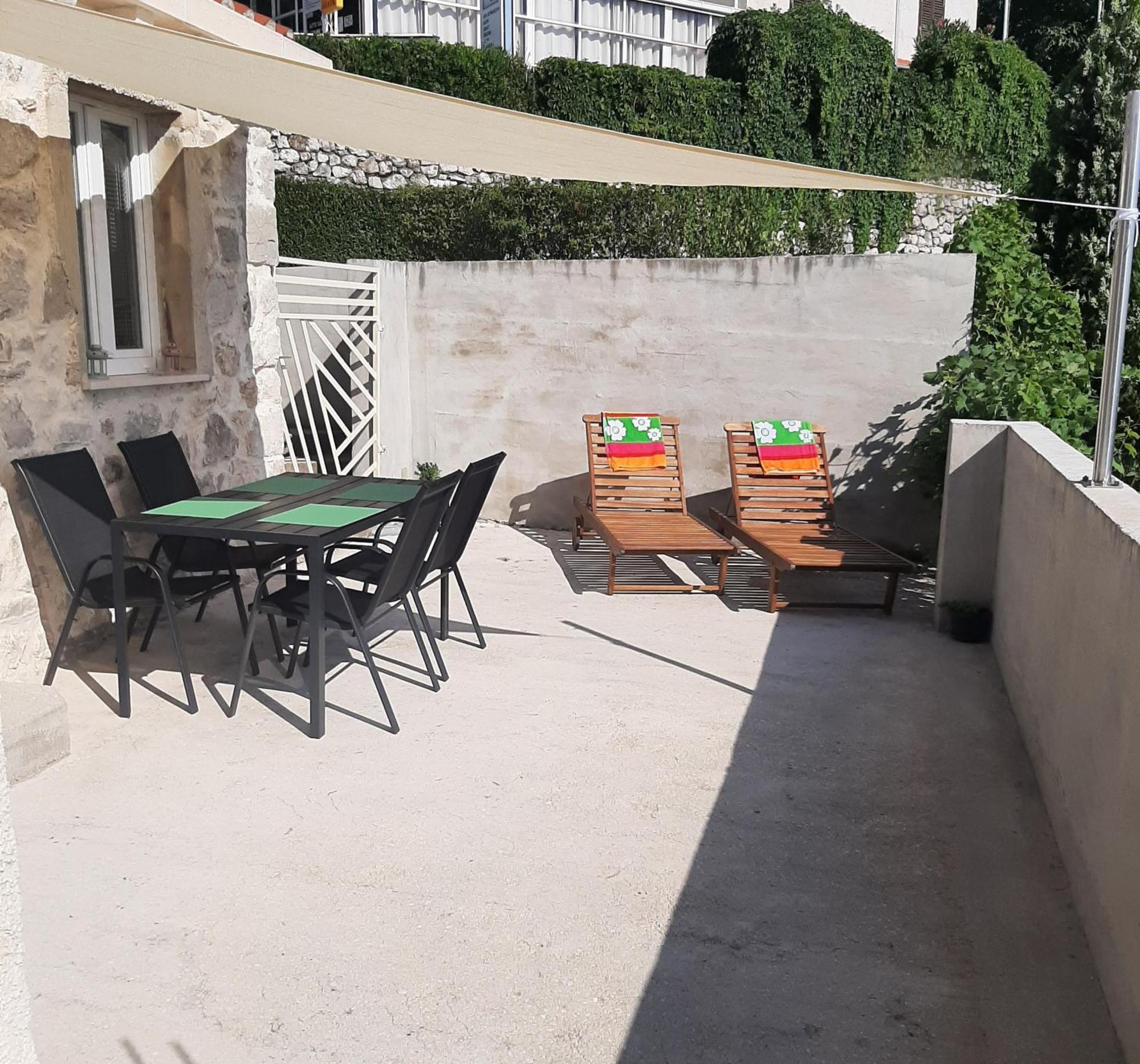 شقة Little Stone House Buici  المظهر الخارجي الصورة